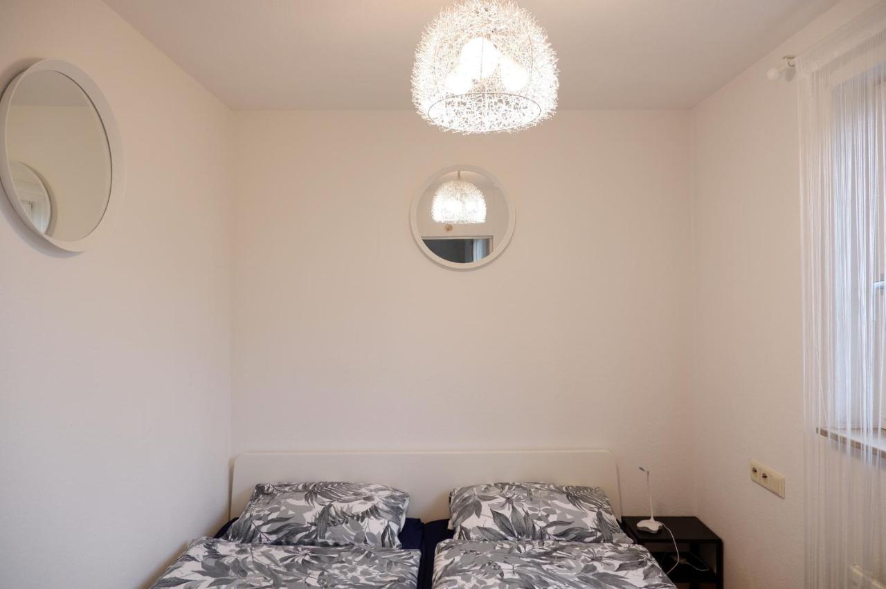 Outletcity Apartment Ferienwohnung Metzingen Metzingen  Exterior photo